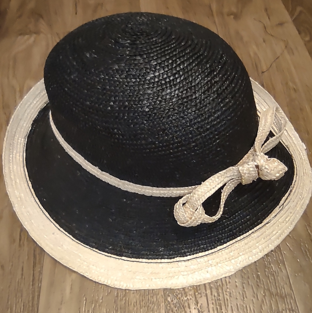 Vintage Lady Rachel Straw Bucket Hat w/Bow